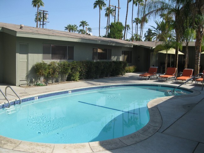 Large pool has recenly been re-plastered. - 621 S Warm Sands Dr