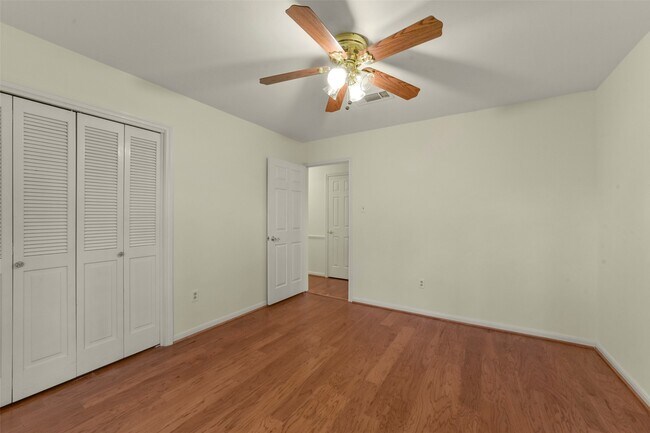 Building Photo - 110 Hillcrest Dr