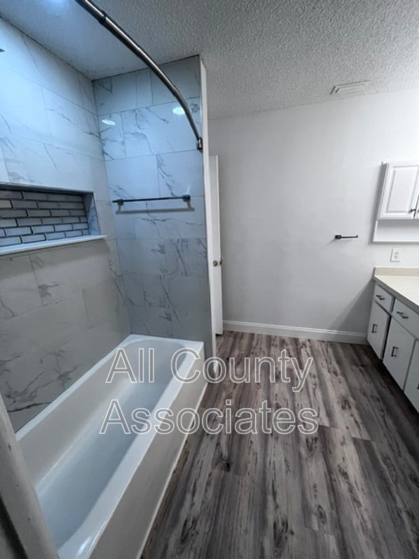 Building Photo - 6431 Drexel Dr