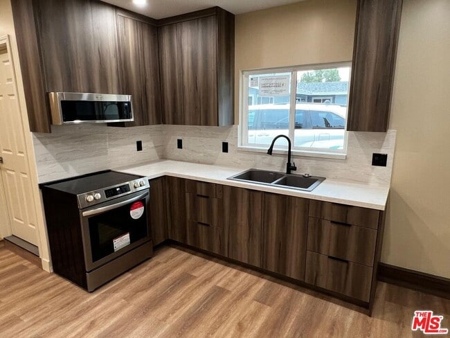 Building Photo - 15049 Blackhawk St