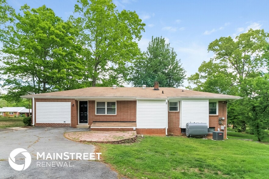 Building Photo - 4130 Davbow Dr