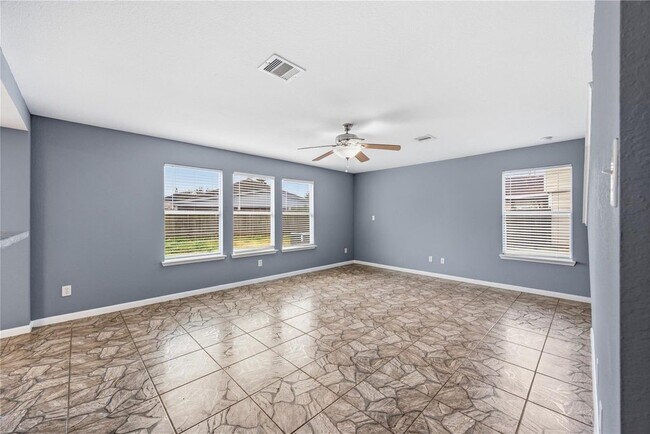 Building Photo - 8143 Sanders Forest Ct