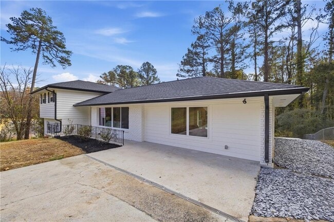 Building Photo - 2967 Flat Shoals Rd