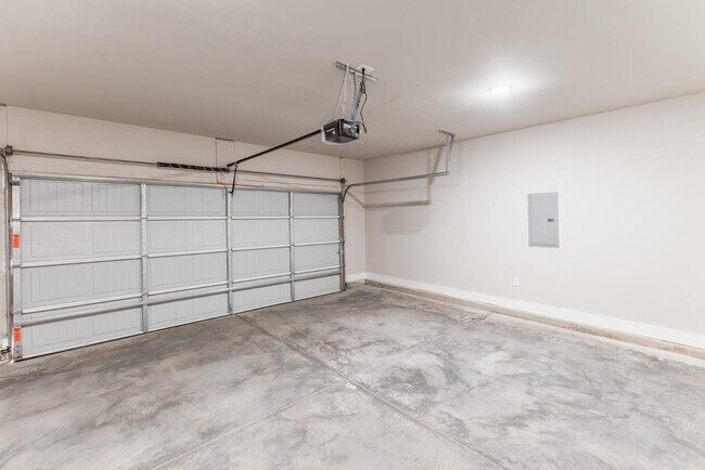 Building Photo - 6030 Margie Collins Dr SE