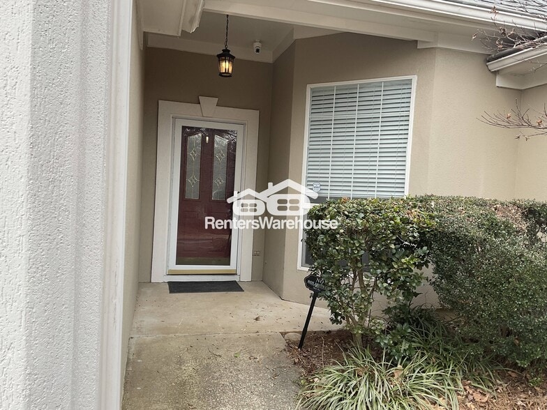 Building Photo - 215 Blue Spruce Cir