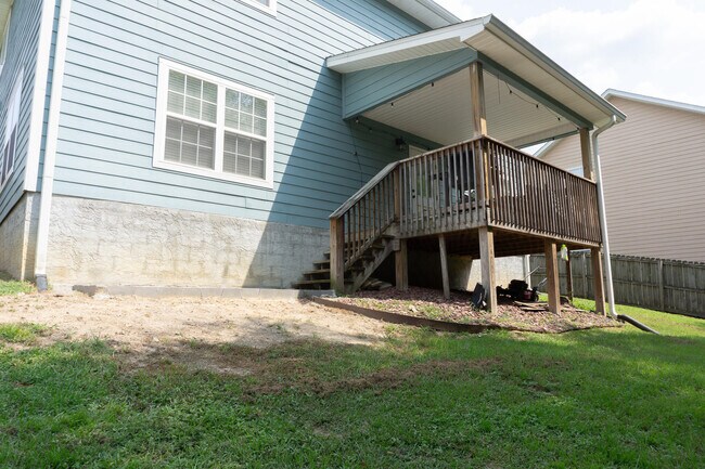 Building Photo - 4554 Hermosa Rd
