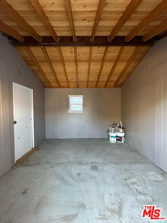 Building Photo - 10429 Oro Vista Ave