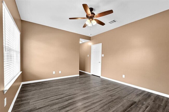 Building Photo - 13218 Ambrosa Dr