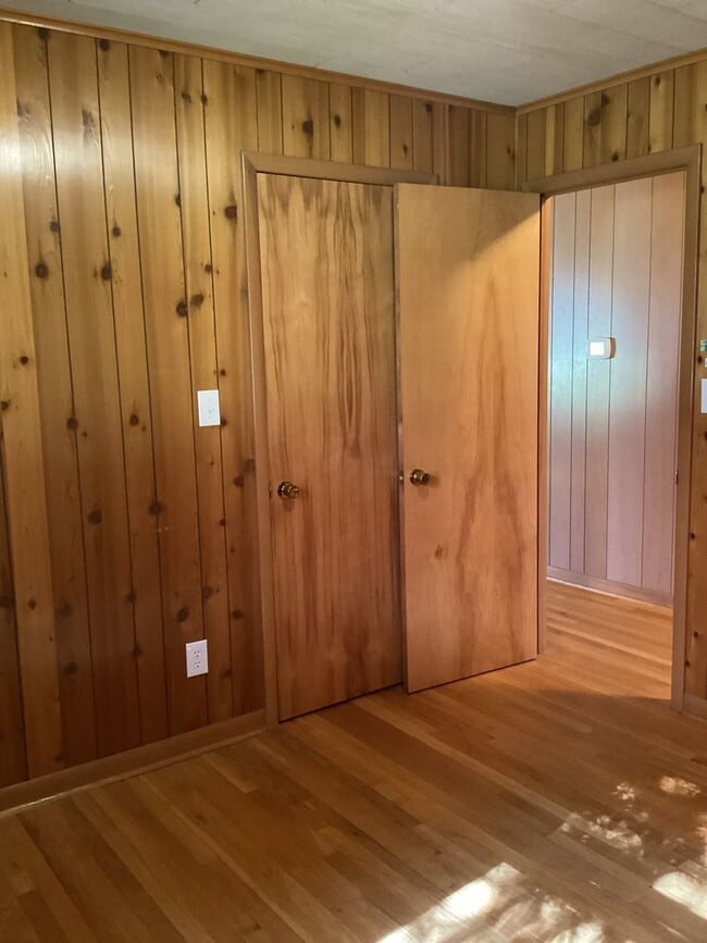 Building Photo - Roomy Rancher in Blue Ridge Summit