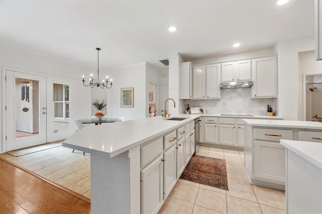 Building Photo - 11817 Lake Stone Dr