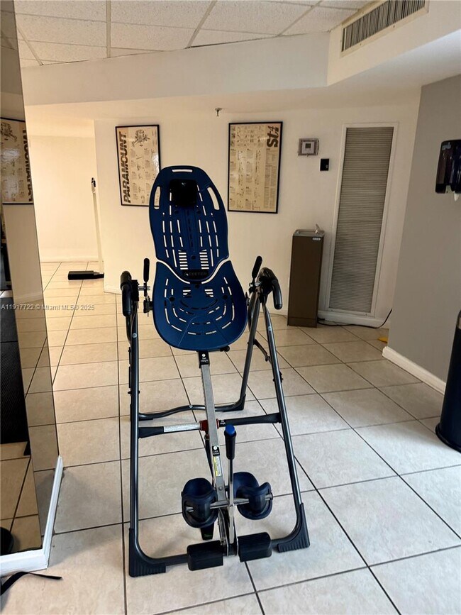 Building Photo - 2401 Collins Ave