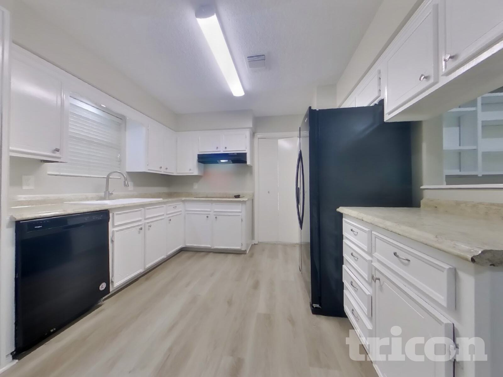 Building Photo - 902 Lanell St