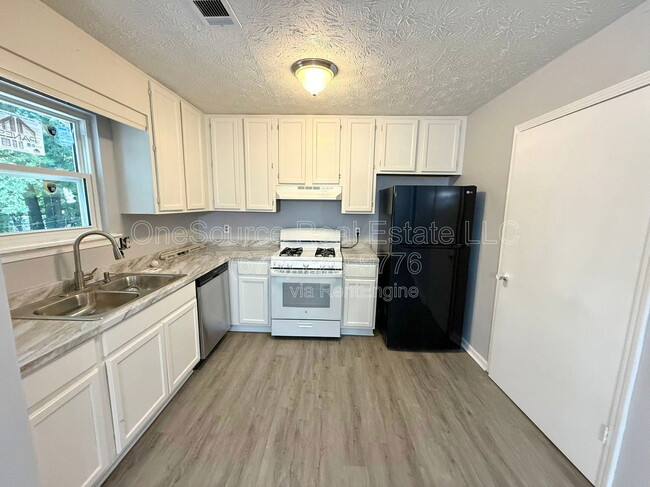 Building Photo - 3626 N Hopkins Ct