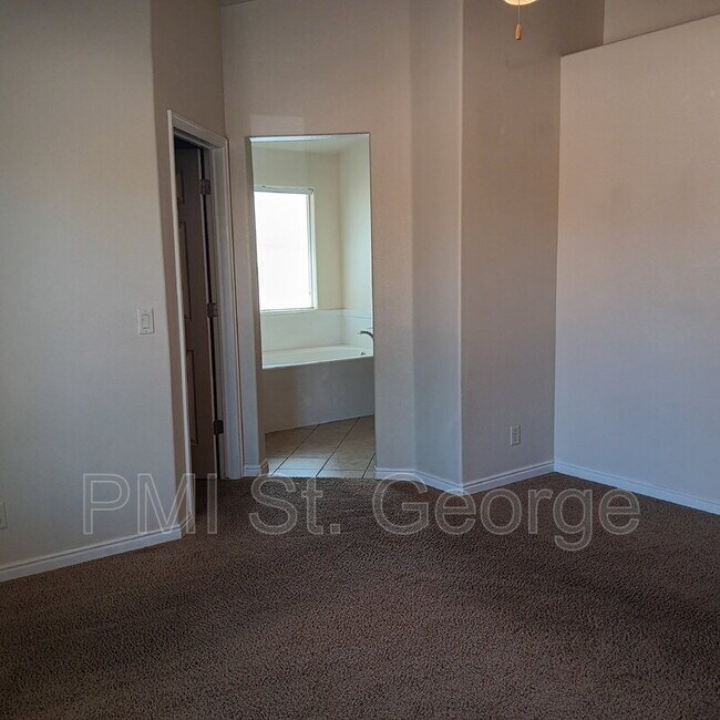 Building Photo - 340 West 350th South