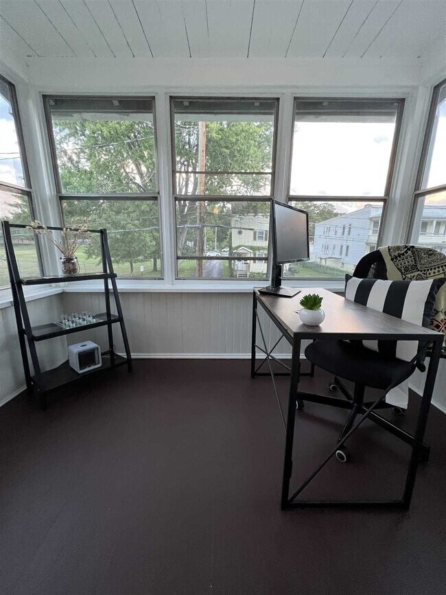 Building Photo - 21 Lincoln Ave