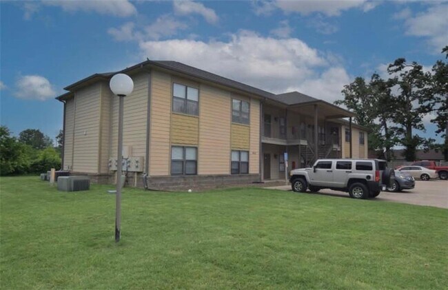 Primary Photo - 3010 SE J St