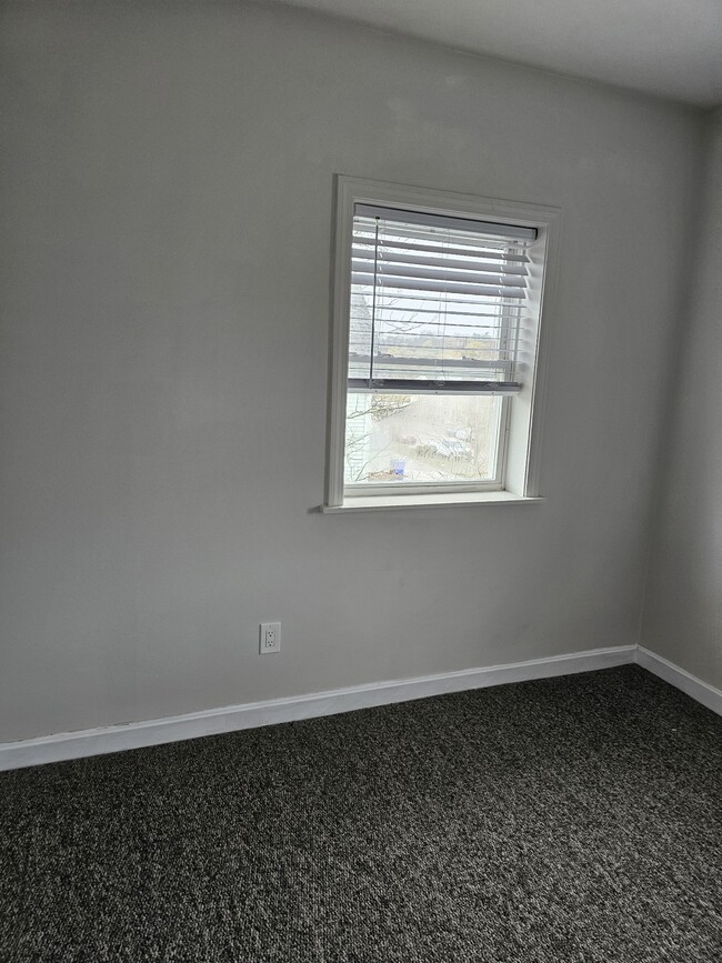 Bedroom 2 - 633 2nd St