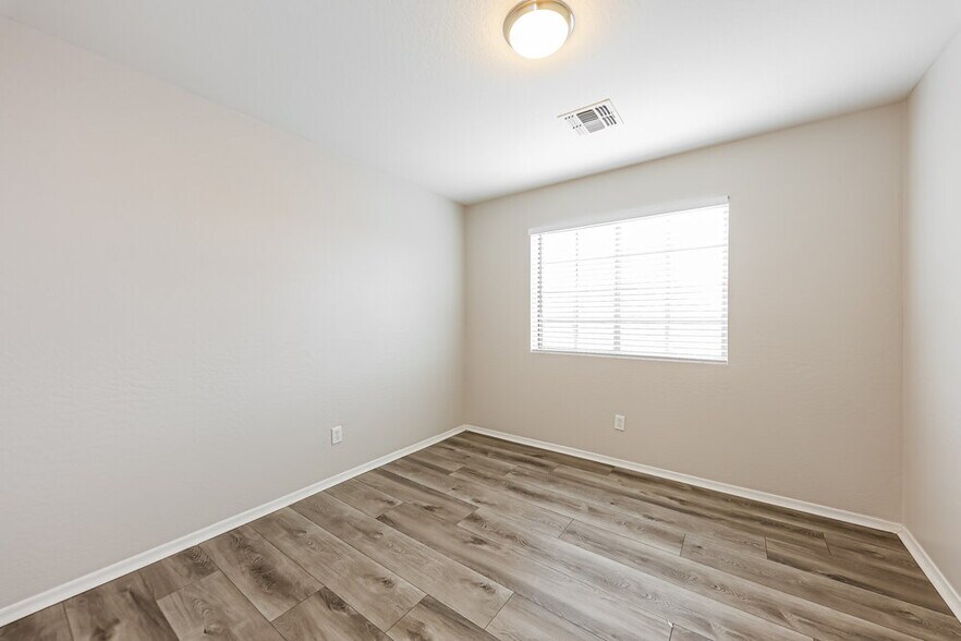 Building Photo - 11434 W Phillip Jacob Dr