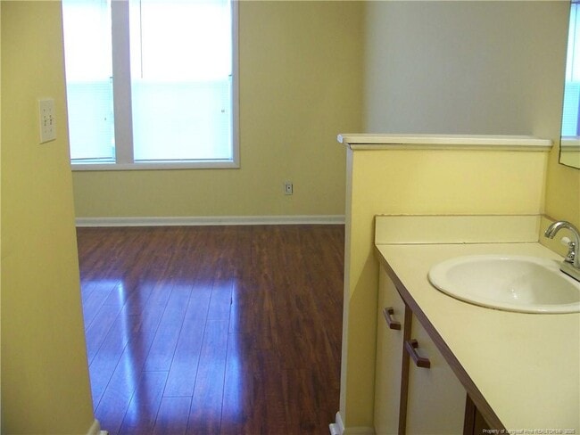 Building Photo - 1006 Wood Creek Dr