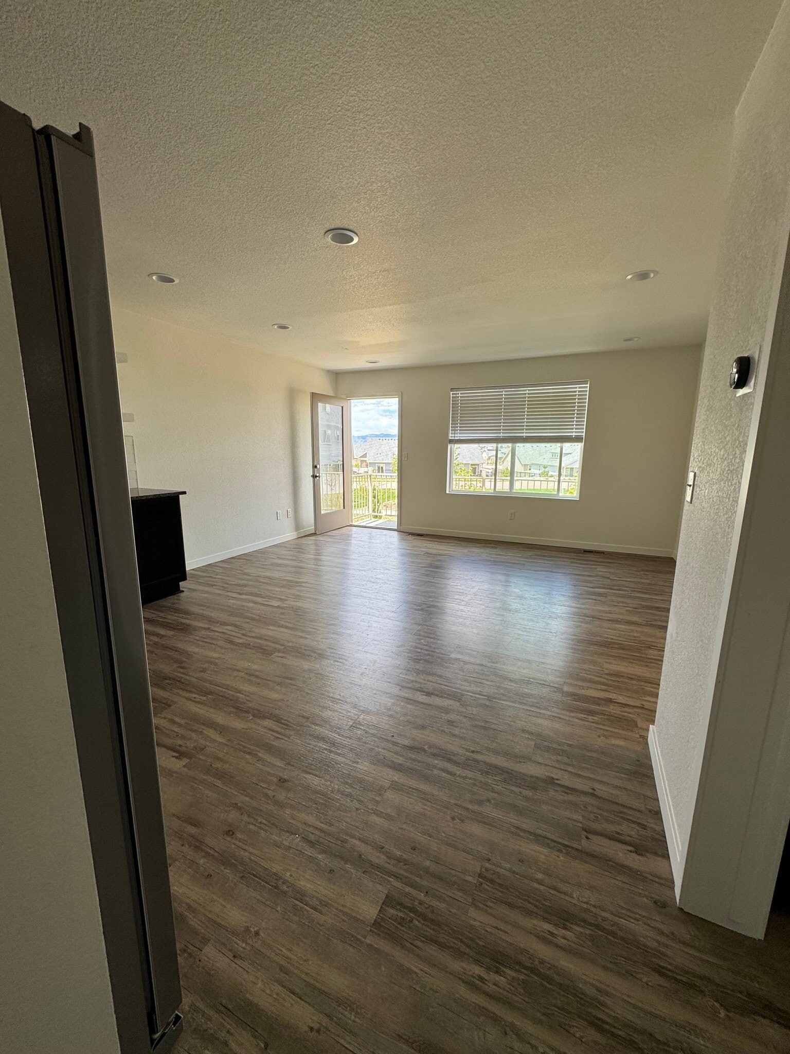 Building Photo - 5836 Thurless Ln