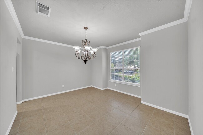 Building Photo - 17426 Memorial Blossom Dr
