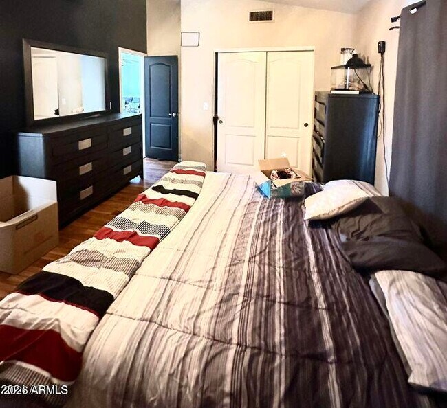 Building Photo - 1207 E Avenida Luna