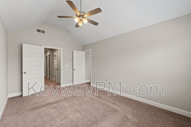 Building Photo - 4504 Chestnut Trl