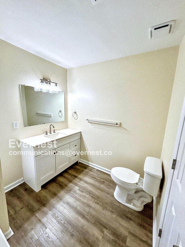 Building Photo - 1641 Cranberry Hill Ln
