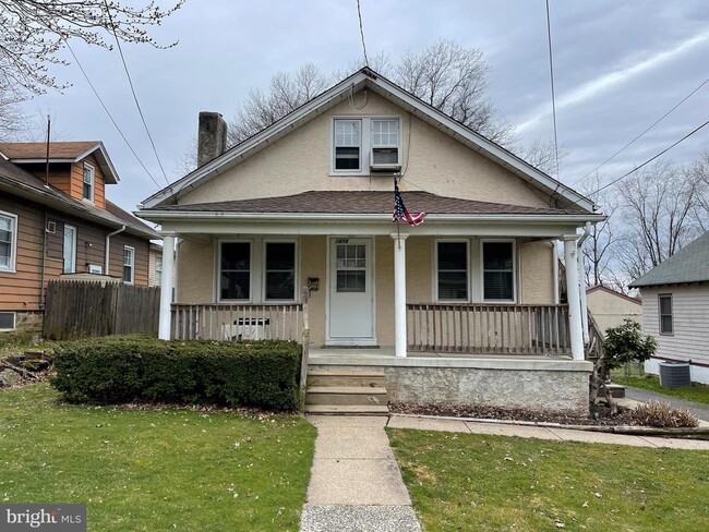 Building Photo - 1854 Rockwell Rd