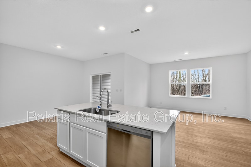 Building Photo - 7555 Marin Pkwy