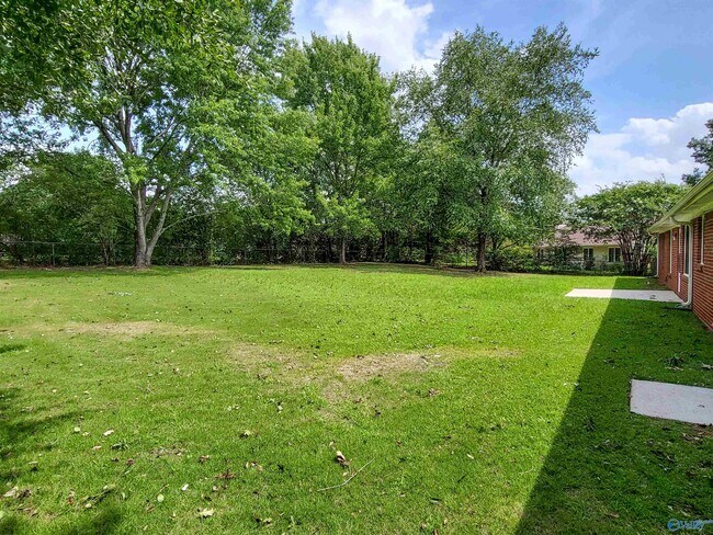 Building Photo - 308 Red Oak Rd