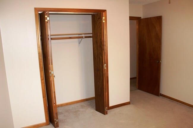 Building Photo - Huge Backyard - Close to Ft. Riley!