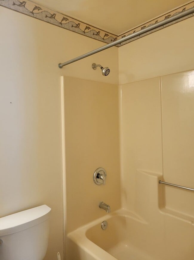 Building Photo - 4 bedroom 2.5 baths in Kempsville