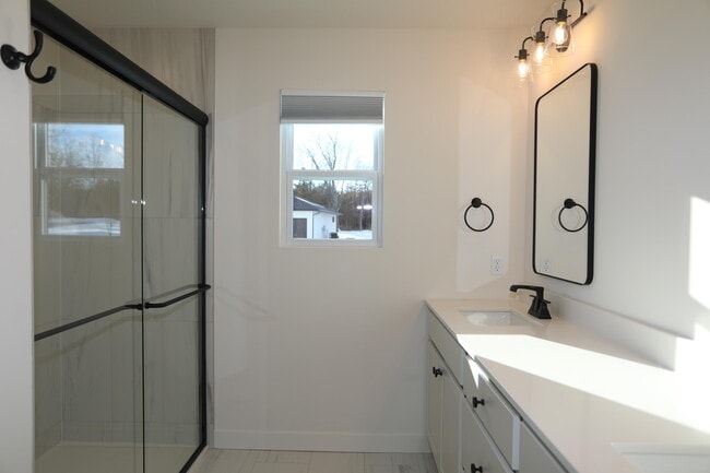 Building Photo - 4400 Royal County Rd