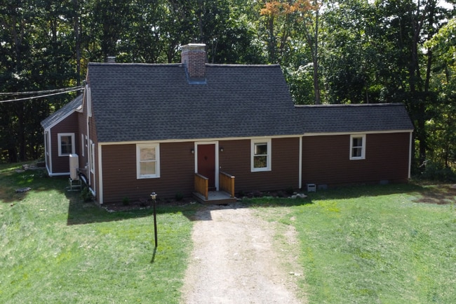 Building Photo - 2 Knight Ln