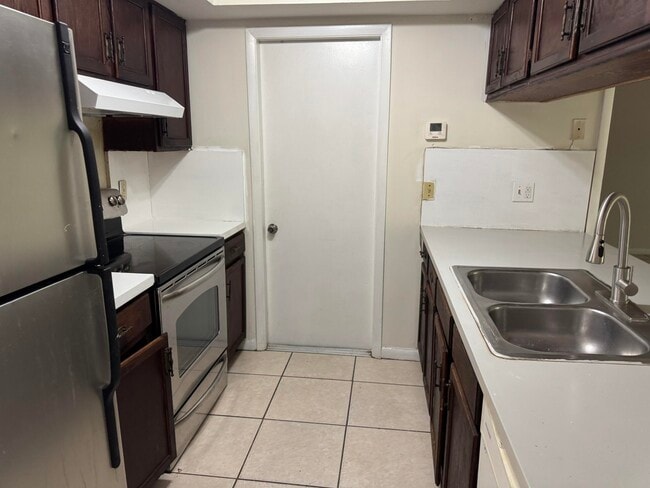 Building Photo - 1119 Goldenrod Rd