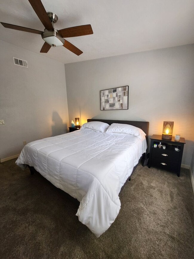 Building Photo - Fully Furnished in Mill Pond!