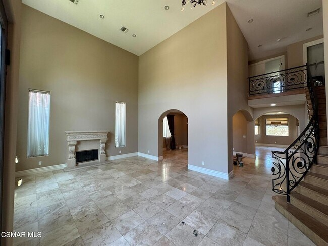 Building Photo - 4960 Chimineas Ave