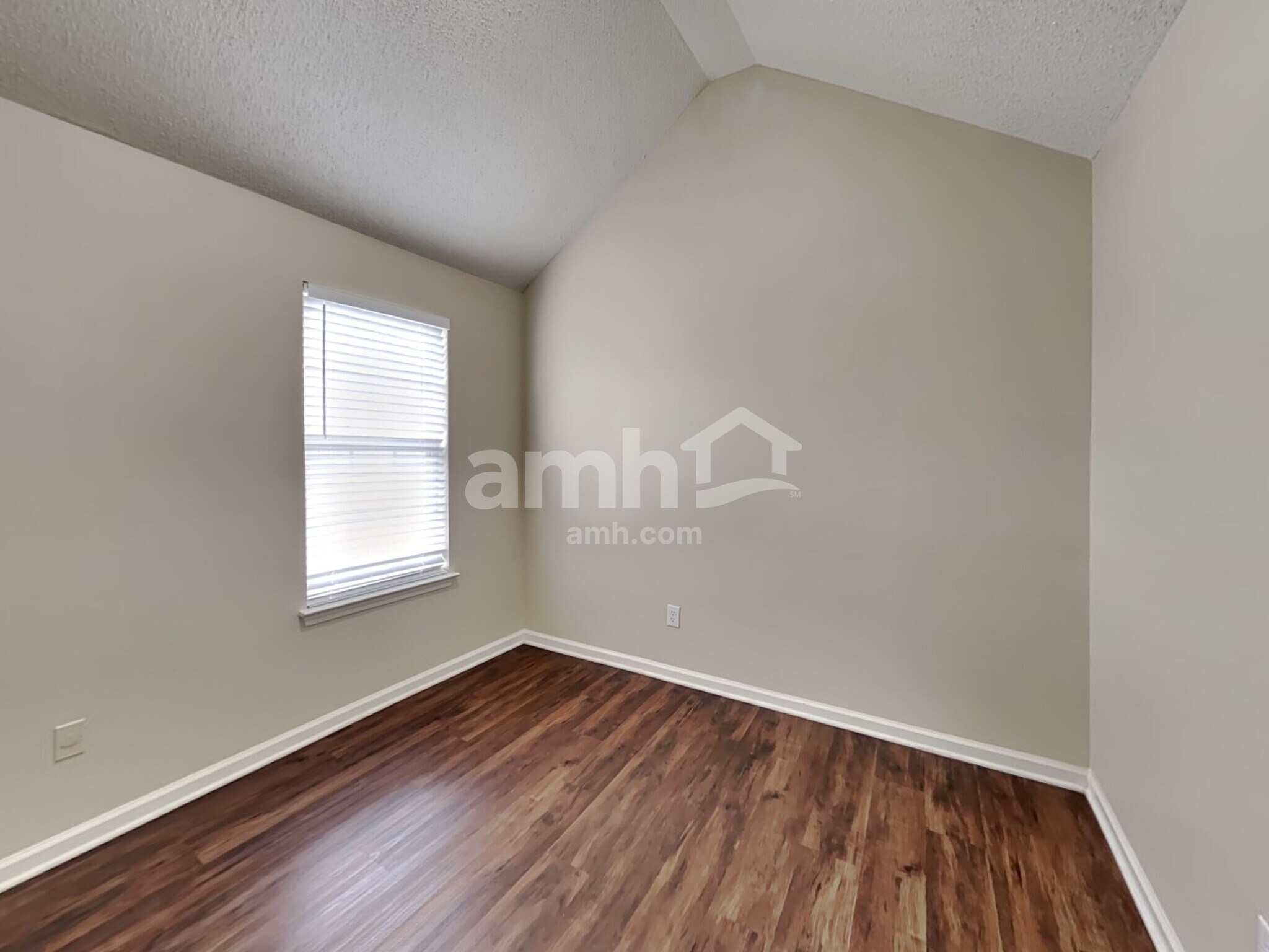 Building Photo - 3321 Metro Way