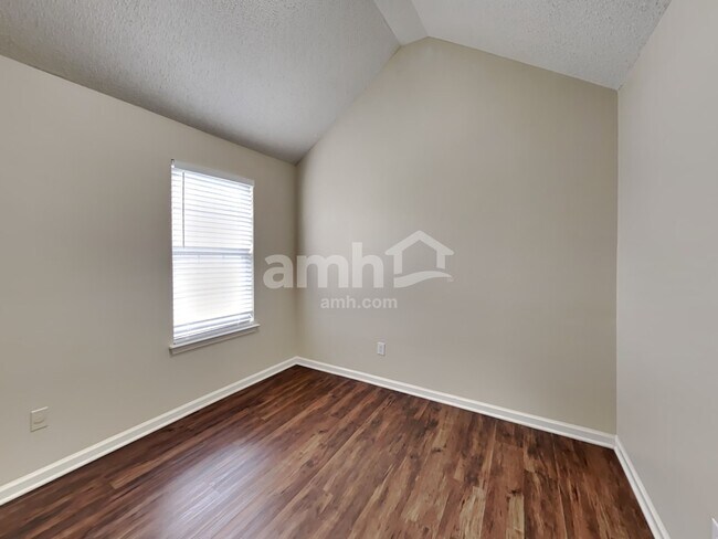 Building Photo - 3321 Metro Way