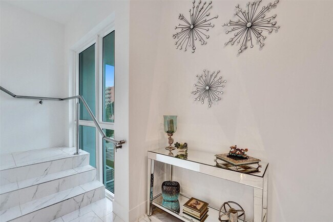 Building Photo - 1371 N Ocean Blvd