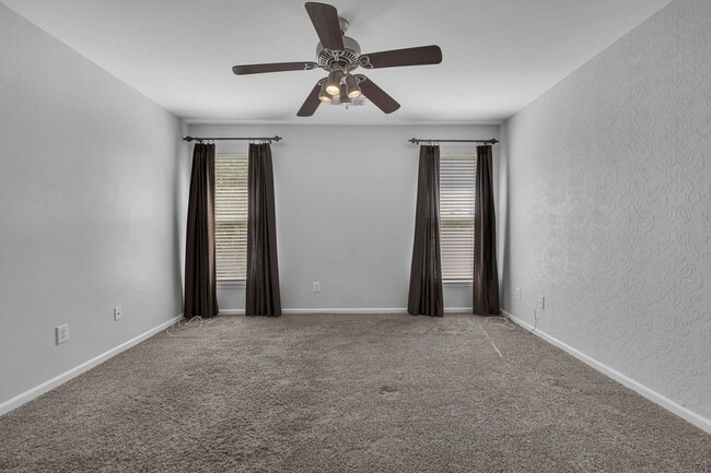 Building Photo - Beautiful and light-filled home in the desirable Normandy Place community located in Nashville’s ...