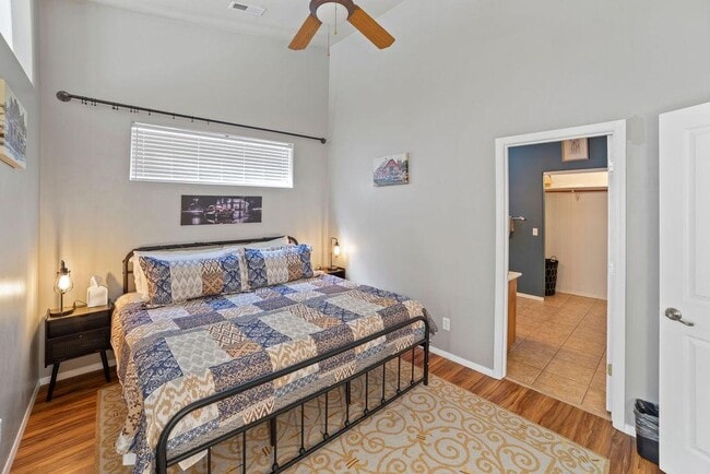 Building Photo - 603 Brookline Loop