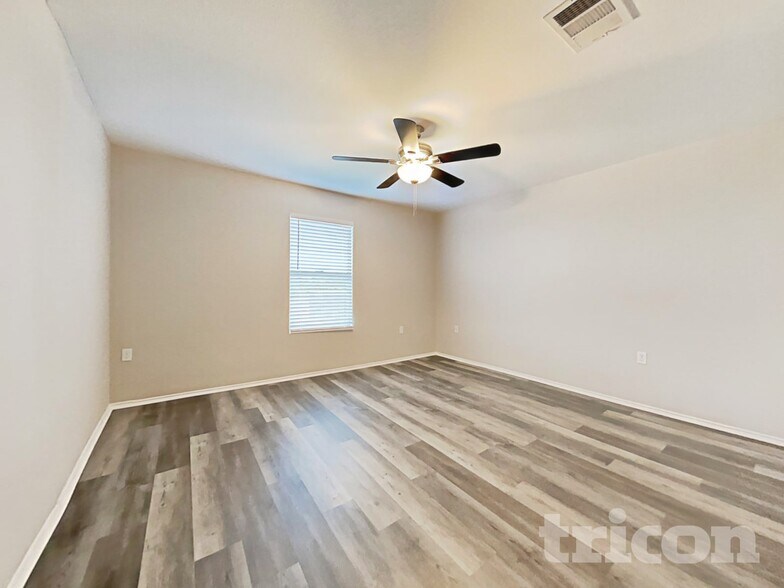 Building Photo - 12305 Paloma Blanca Way