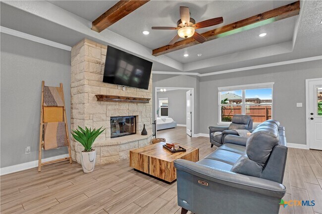 Building Photo - 8508 Glade Dr