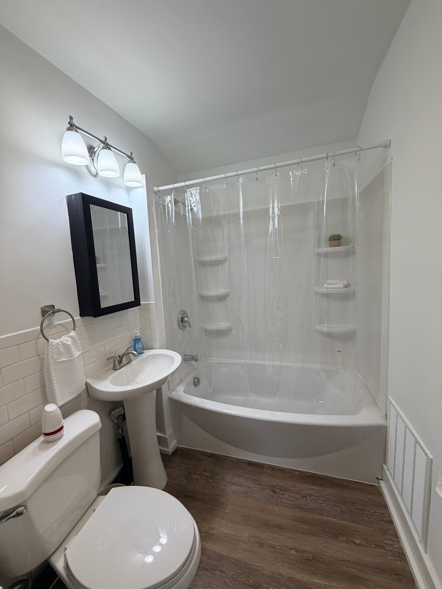 Building Photo - 44 Brooklawn St