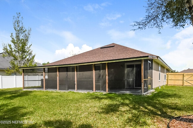Building Photo - 7104 Rapid River Dr W