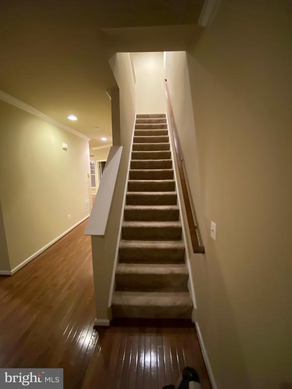 Building Photo - 104 Gretchen Ct