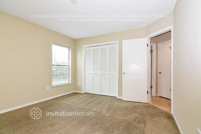 Building Photo - 1406 Clarion Dr