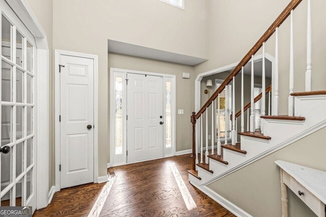 Building Photo - 552 Magnolia Dr